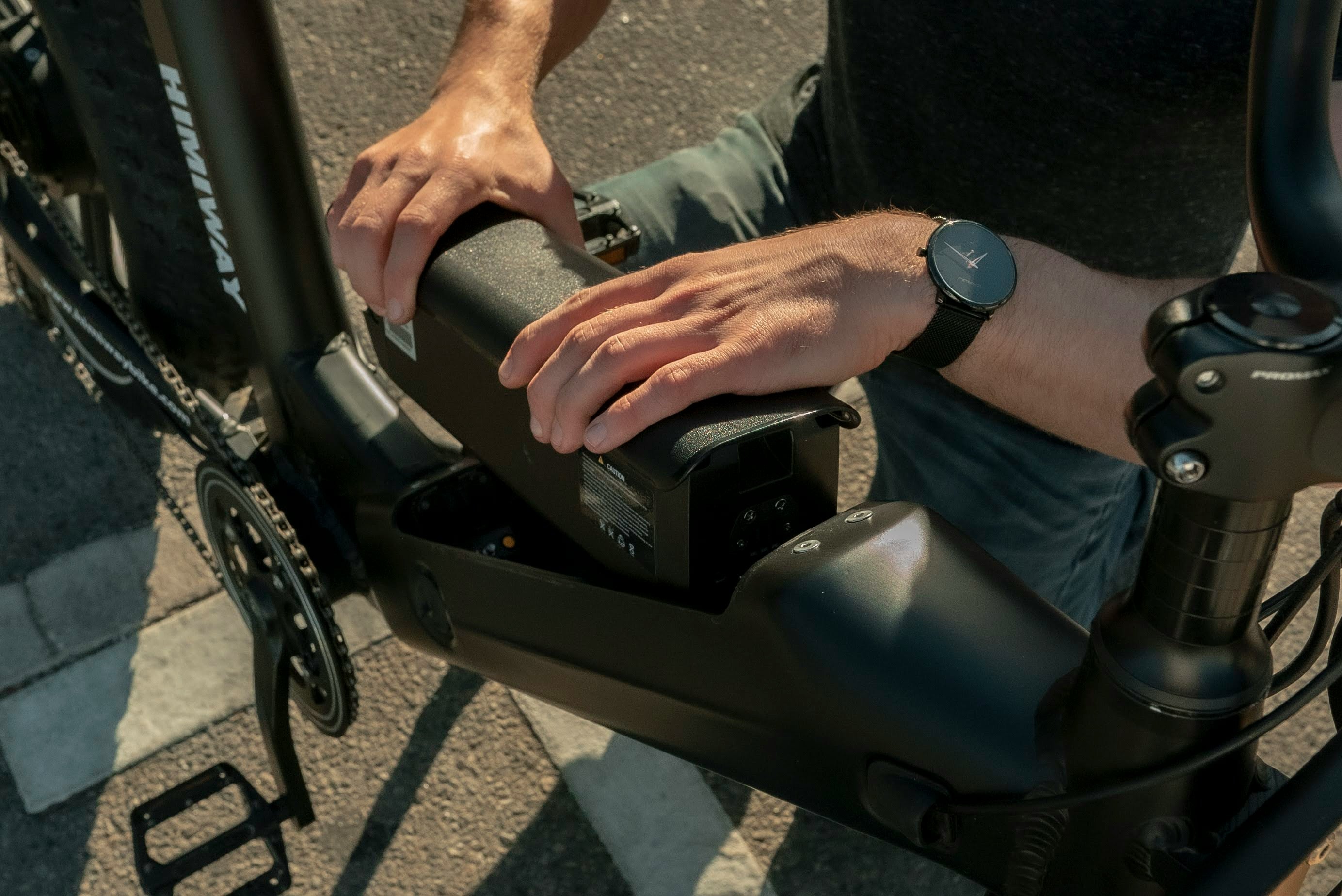 Everything You Need to Know About E-Bike Batteries: Function, Lifespan, and Tips 🔋